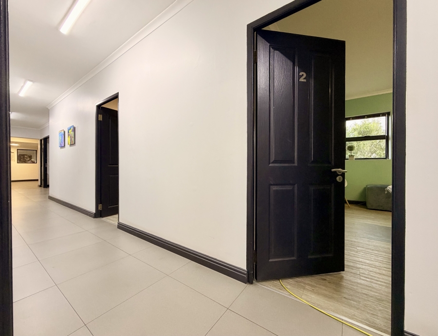 Commercial Property for Sale in Westcliff Western Cape